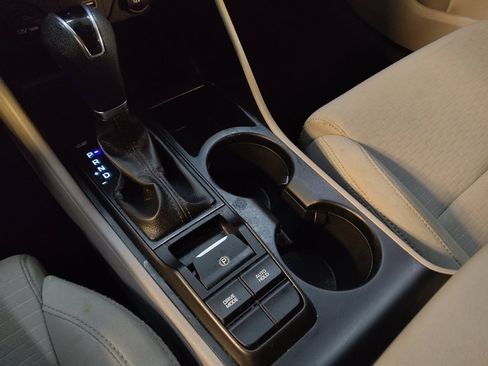 Used 2019 Hyundai Tucson SE FWD image 26