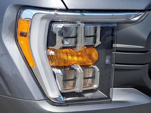 Certified 2022 Ford F150 XLT w/ Equipment Group 302A High image 9