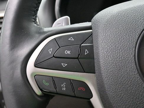 Used 2017 Jeep Grand Cherokee Altitude AWD/4WD image 18