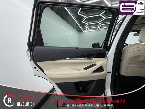 Used 2023 INFINITI QX60 Sensory w/ Cargo Package image 46