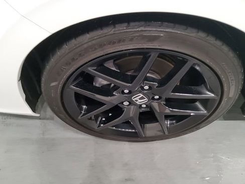 Used 2024 Honda Civic Sport image 29