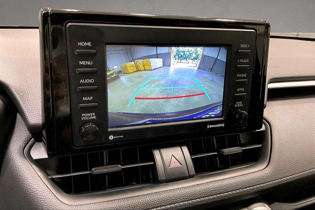 Used 2021 Toyota RAV4 LE w/ Carpet Mat Package (TMS) AWD/4WD image 14
