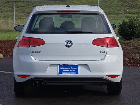 Used 2017 Volkswagen Golf S image 4