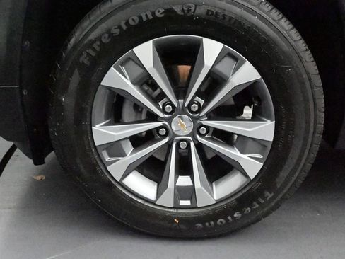 Used 2025 Chevrolet Equinox LT FWD image 11