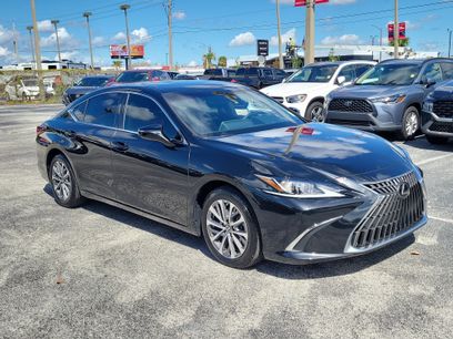 Used 2022 Lexus ES 350 w/ Accessory Package