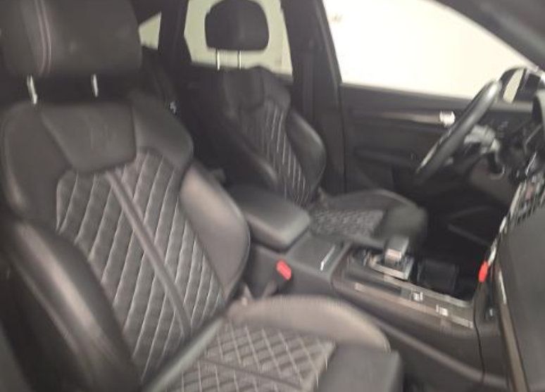 Used 2023 Audi SQ5 Prestige w/ Prestige Package AWD/4WD image 9