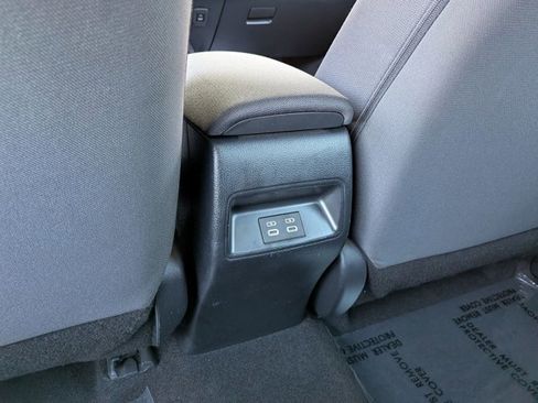 Used 2024 Toyota Corolla LE FWD image 23