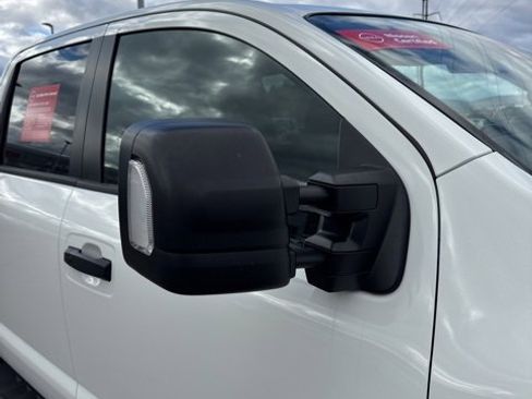 Certified 2024 Nissan Titan SV w/ SV Convenience Package image 52