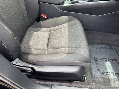 Used 2023 Honda Accord EX image 10