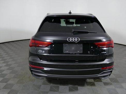 Used 2024 Audi Q3 2.0T Premium image 4