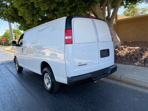 Used 2021 Chevrolet Express 2500 w/ Driver Convenience Package RWD image 52