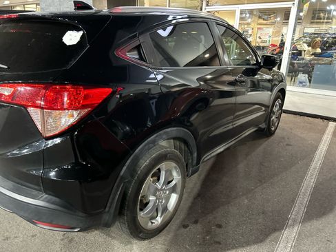 Used 2016 Honda HR-V EX-L image 3