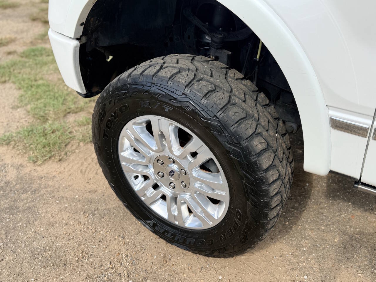 Used 2013 Ford F150 Platinum AWD/4WD image 12