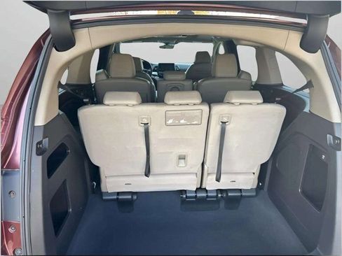 Used 2018 Honda Odyssey EX-L image 16