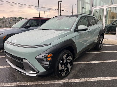 Used 2024 Hyundai Kona Limited AWD/4WD image 3