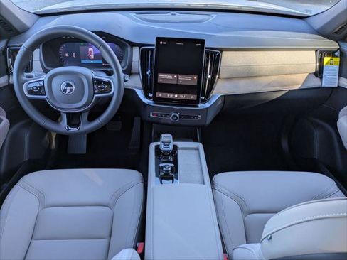 New 2026 Volvo XC90 B6 Plus w/ Protection Package Premier image 12