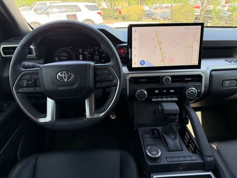 Used 2025 Toyota Tacoma TRD Sport RWD image 16