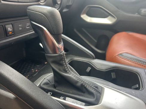 Used 2022 Nissan Frontier SV w/ Technology Package image 33