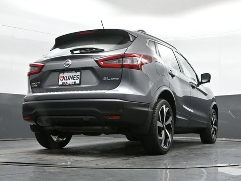 Used 2022 Nissan Rogue Sport SL AWD/4WD image 38