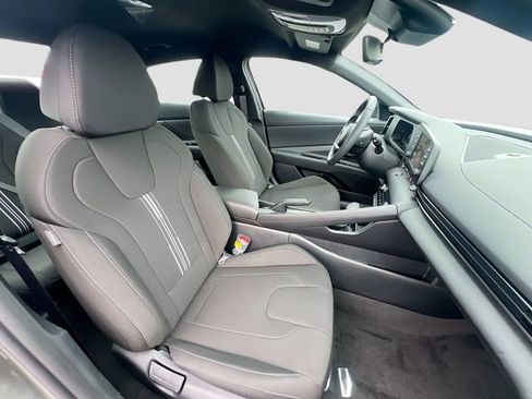 New 2026 Hyundai Elantra Sport image 25