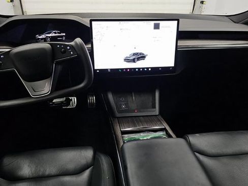 Used 2022 Tesla Model S image 8