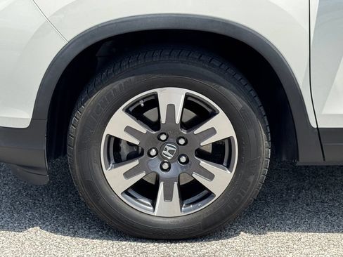 Used 2017 Honda Ridgeline RTL-T image 37