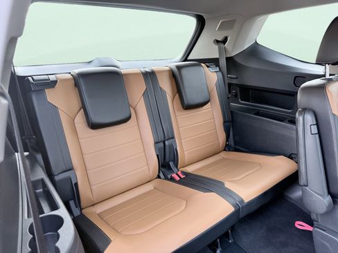 Used 2018 Volkswagen Atlas SEL Premium image 48