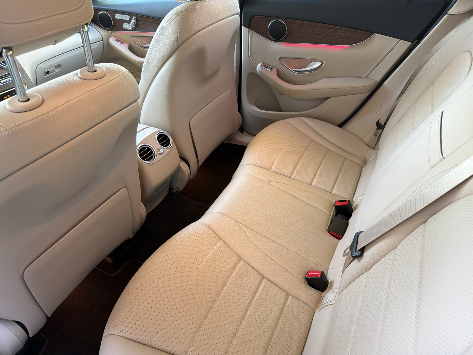 Used 2022 Mercedes-Benz GLC 300 4MATIC image 9