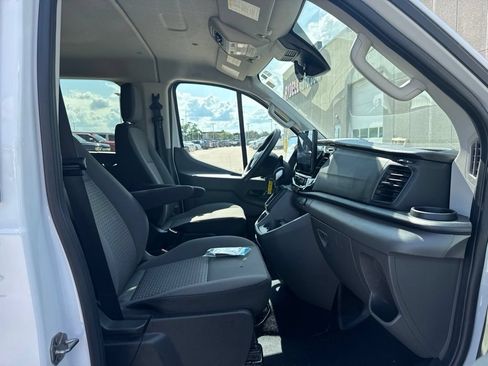 Certified 2025 Ford Transit 350 XLT RWD image 5