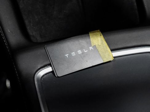 Used 2023 Tesla Model Y Long Range AWD/4WD image 59