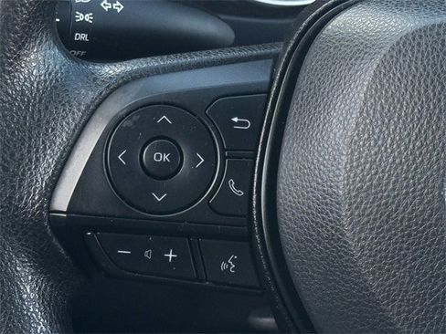 Used 2022 Toyota RAV4 LE image 14