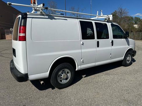 Used 2012 Chevrolet Express 2500 image 36