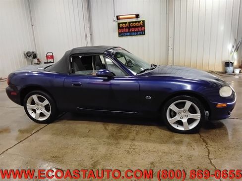 Used 2003 MAZDA MX-5 Miata image 2