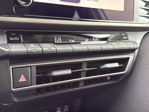 Certified 2025 Toyota Camry LE image 24