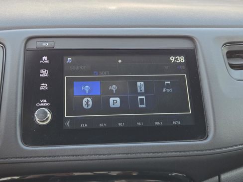 Used 2022 Honda HR-V Sport image 9