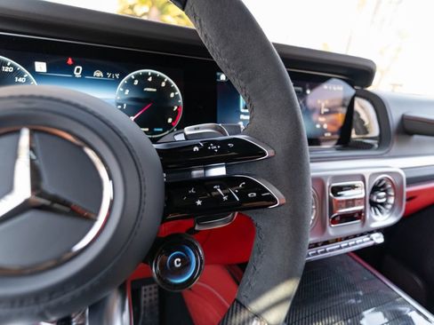 Used 2025 Mercedes-Benz G 63 AMG 4MATIC image 17