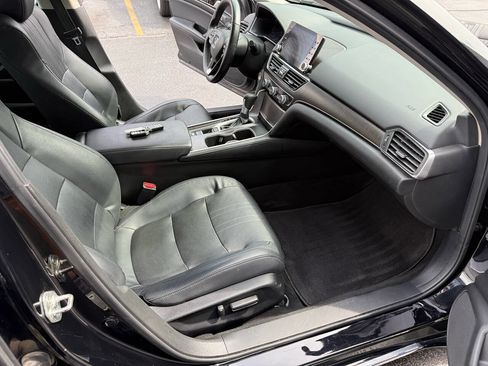Used 2018 Honda Accord EX-L image 18