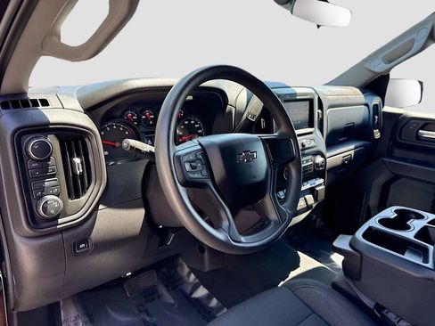 Used 2024 Chevrolet Silverado 1500 Custom Trail Boss w/ Turbomax Blackout Package AWD/4WD image 9