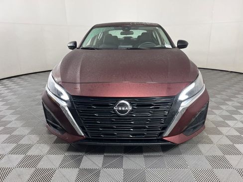 Used 2024 Nissan Altima 2.5 SV image 16