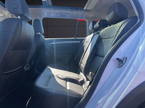 Used 2017 Volkswagen Golf Alltrack SEL image 13