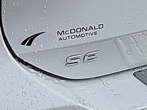 New 2026 Volkswagen Tiguan SE image 16