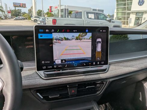 Certified 2026 Volkswagen Tiguan S FWD image 20