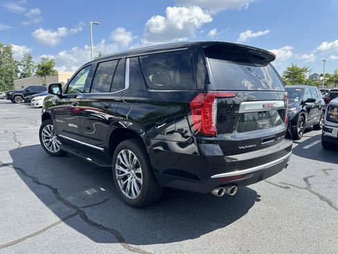 Used 2024 GMC Yukon Denali AWD/4WD image 8
