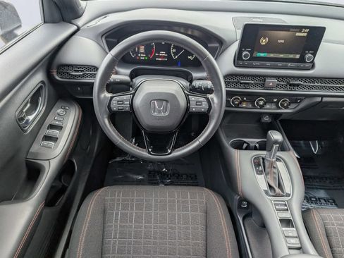 Used 2023 Honda HR-V Sport image 14