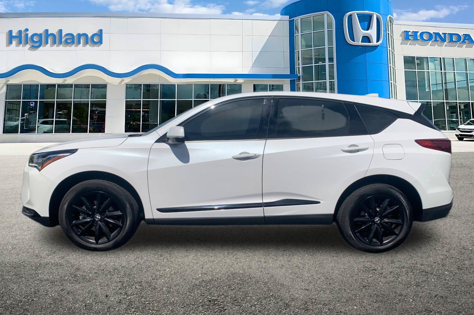 Used 2025 Acura RDX SH-AWD image 2