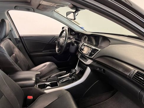 Used 2015 Honda Accord EX-L image 11