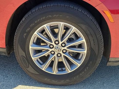 Used 2024 Buick Enclave Premium AWD/4WD image 7