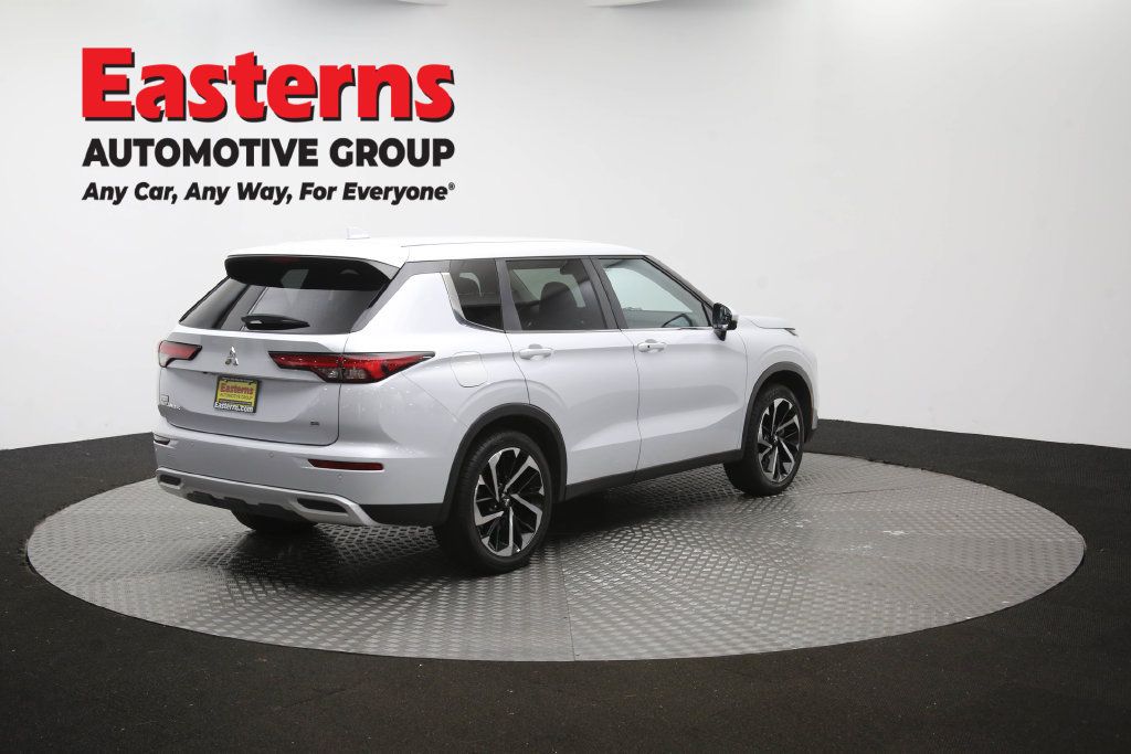 Used 2024 Mitsubishi Outlander SE FWD image 44