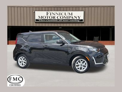 Used 2025 Kia Soul LX w/ LX Technology Package
