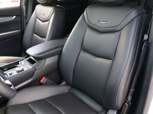 Certified 2024 Cadillac XT6 Luxury w/ LPO, Floor Liner Package FWD image 18